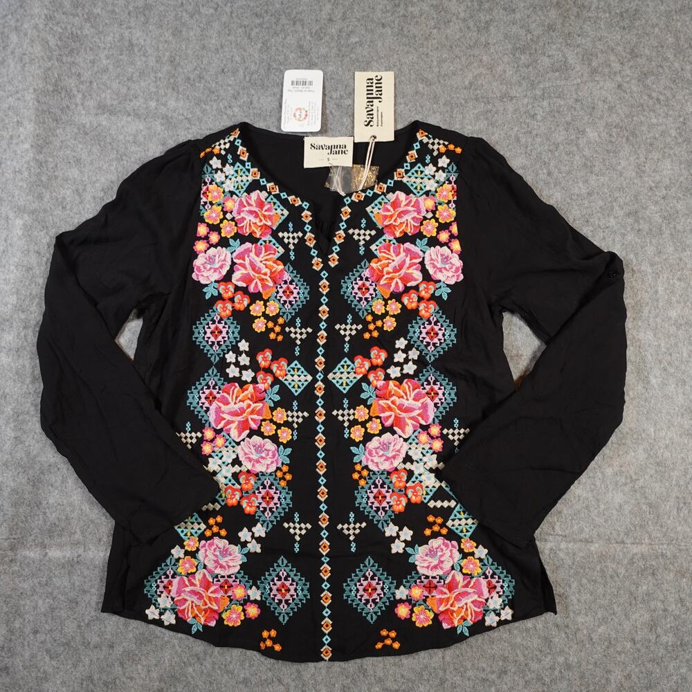 Savanna Jane Top Womens Small NWT Embroidered Long Sleeve V-Neck Boho Floral